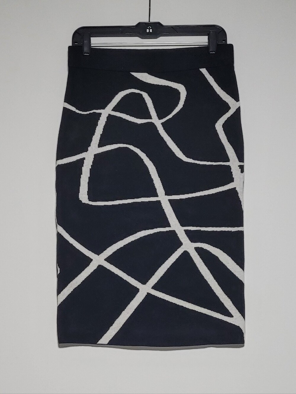 Philosophy Black And White Knit Geometric, Graphic Midi Skirt